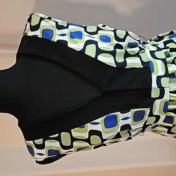 INC Sleeveless blouse - Picture 2 of 4